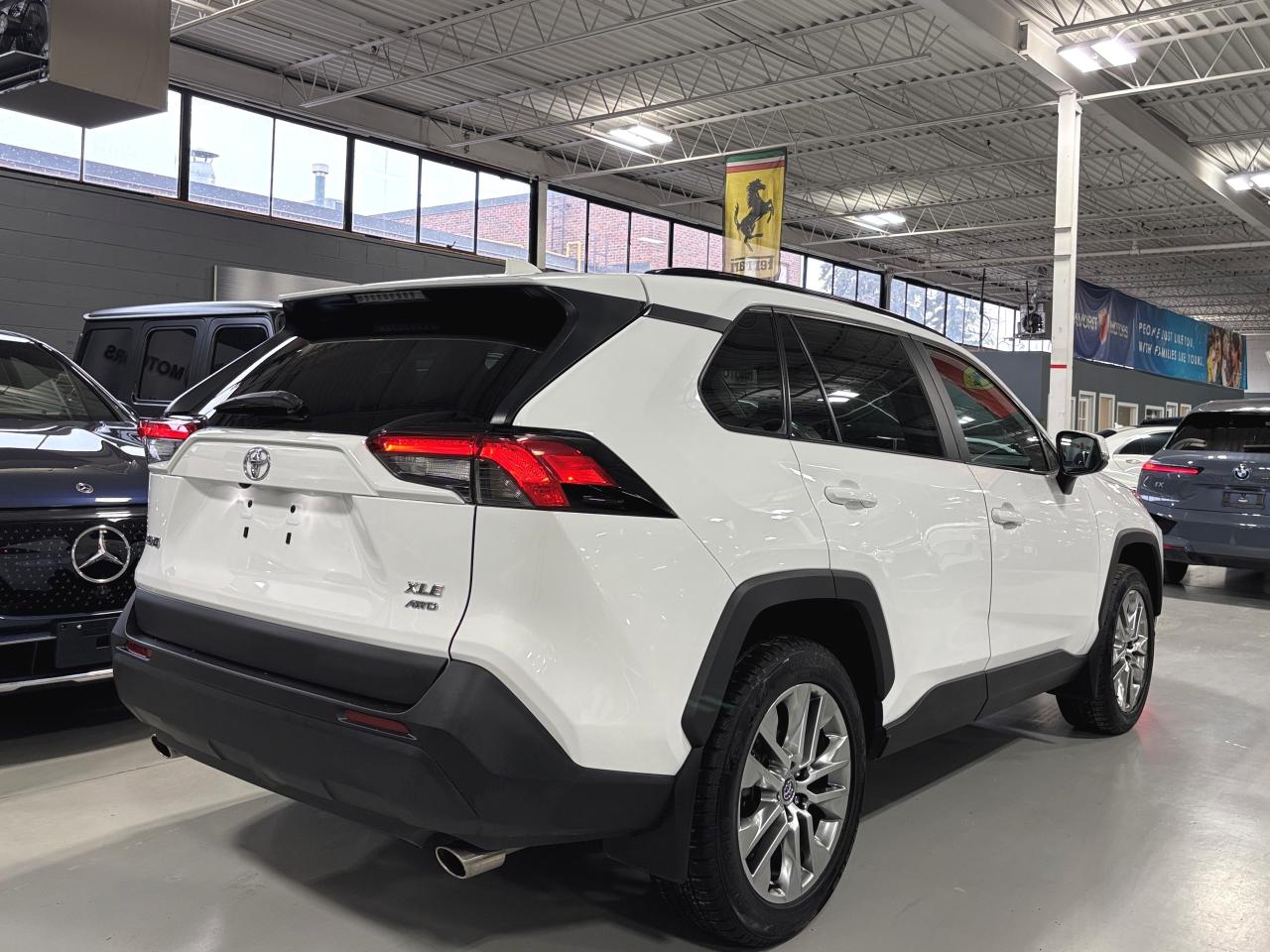 2020 Toyota RAV4 XLE AWD|SUNROOF|ALLOYS|HEATEDSEATS|HEATEDWHEEL|+++ Photo3