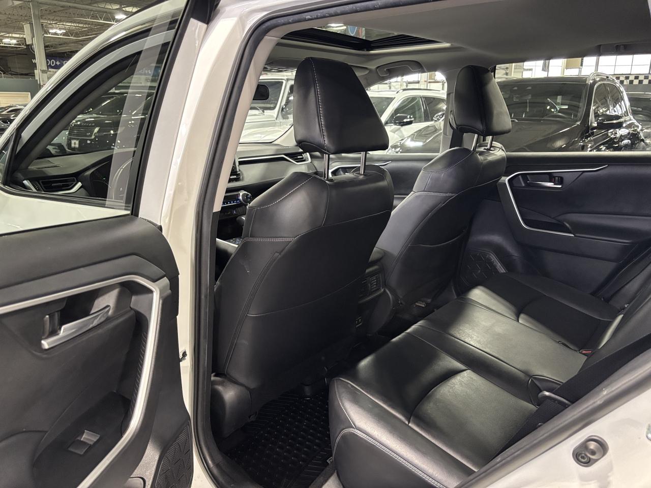2020 Toyota RAV4 XLE AWD|SUNROOF|ALLOYS|HEATEDSEATS|HEATEDWHEEL|+++ Photo