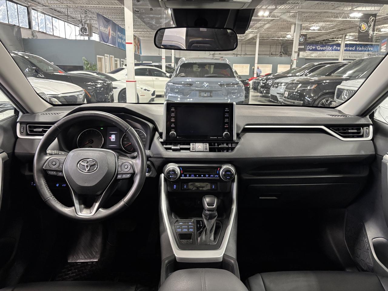 2020 Toyota RAV4 XLE AWD|SUNROOF|ALLOYS|HEATEDSEATS|HEATEDWHEEL|+++ Photo