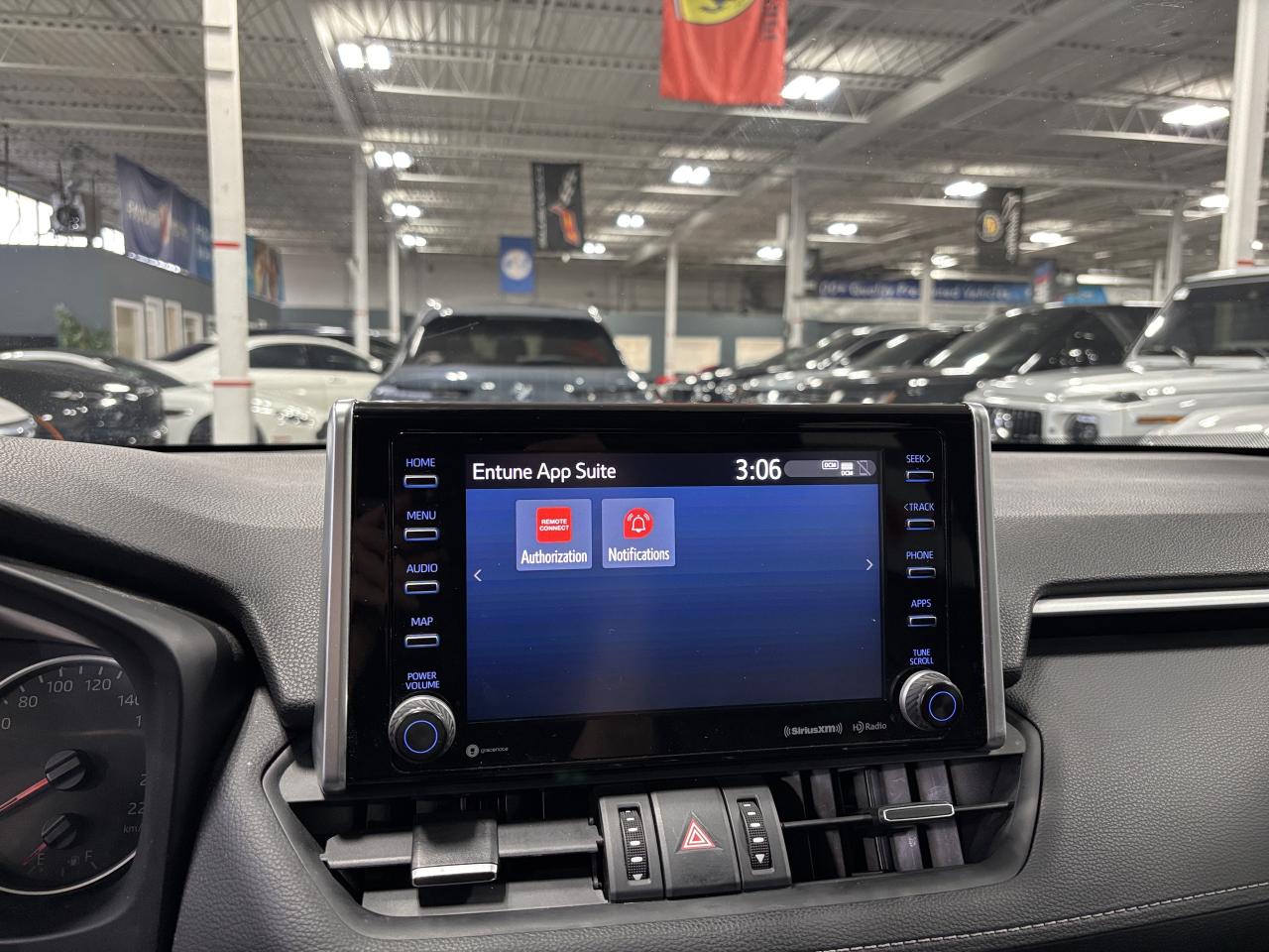 2020 Toyota RAV4 XLE AWD|SUNROOF|ALLOYS|HEATEDSEATS|HEATEDWHEEL|+++ Photo