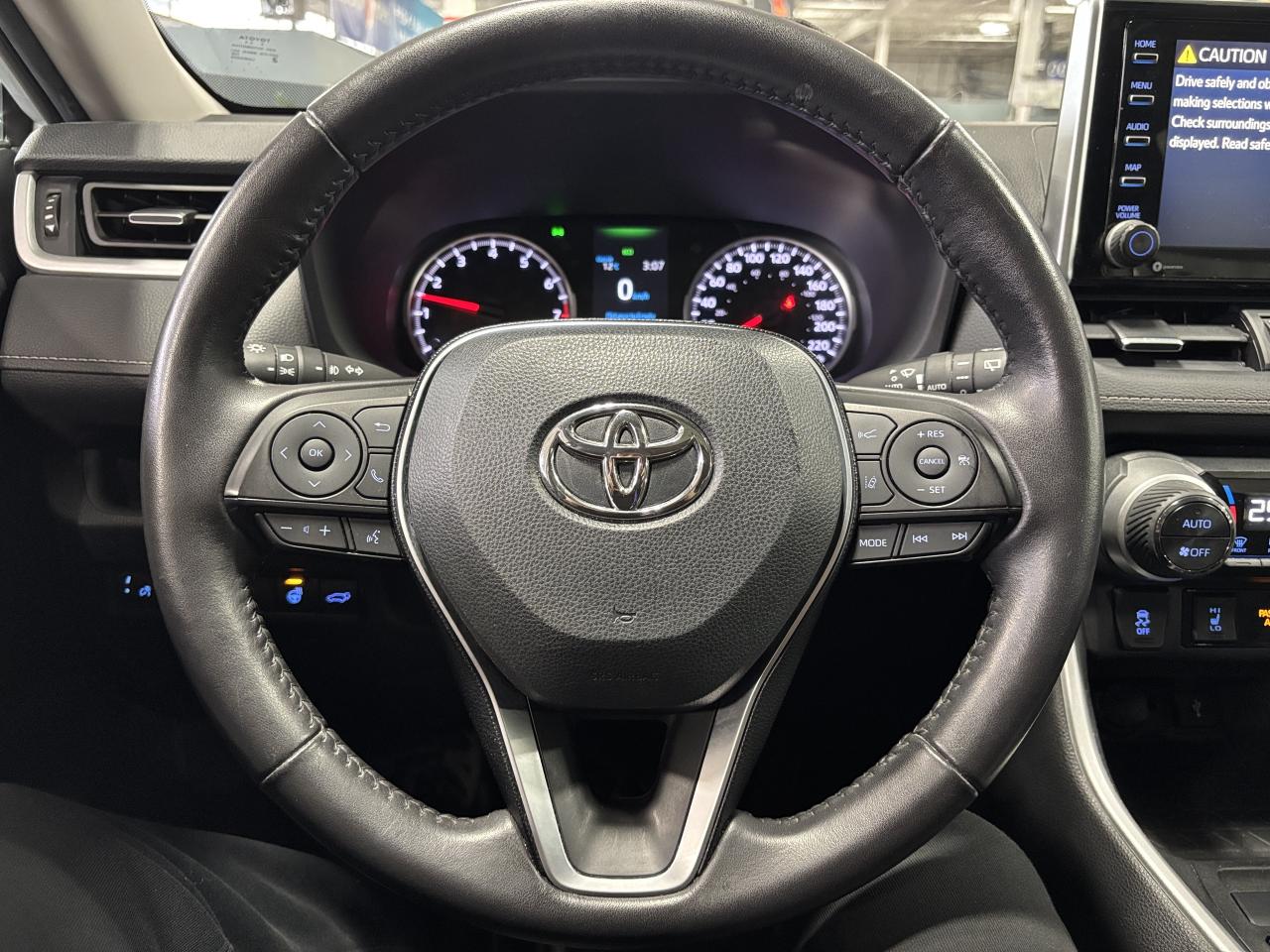 2020 Toyota RAV4 XLE AWD|SUNROOF|ALLOYS|HEATEDSEATS|HEATEDWHEEL|+++ Photo