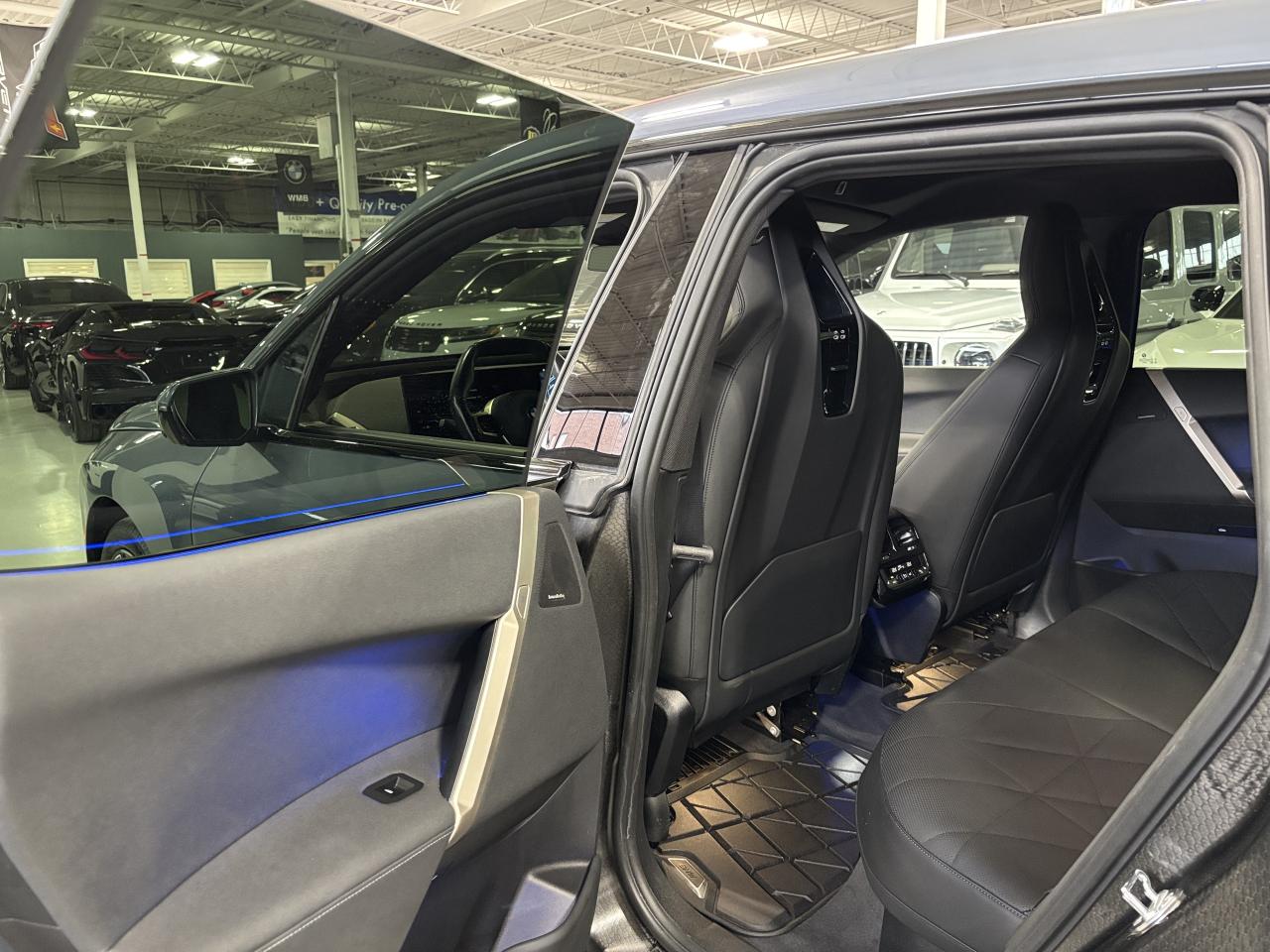 2023 BMW iX xDrive50|AWD|NAV|HUD|HARMANKARDON|AMBIENT|MASSAGE| Photo