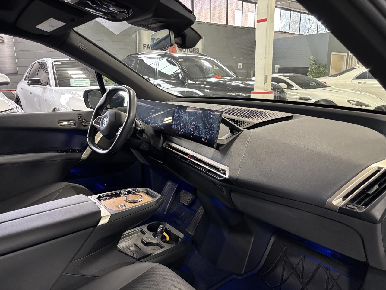 2023 BMW iX xDrive50|AWD|NAV|HUD|HARMANKARDON|AMBIENT|MASSAGE| Photo