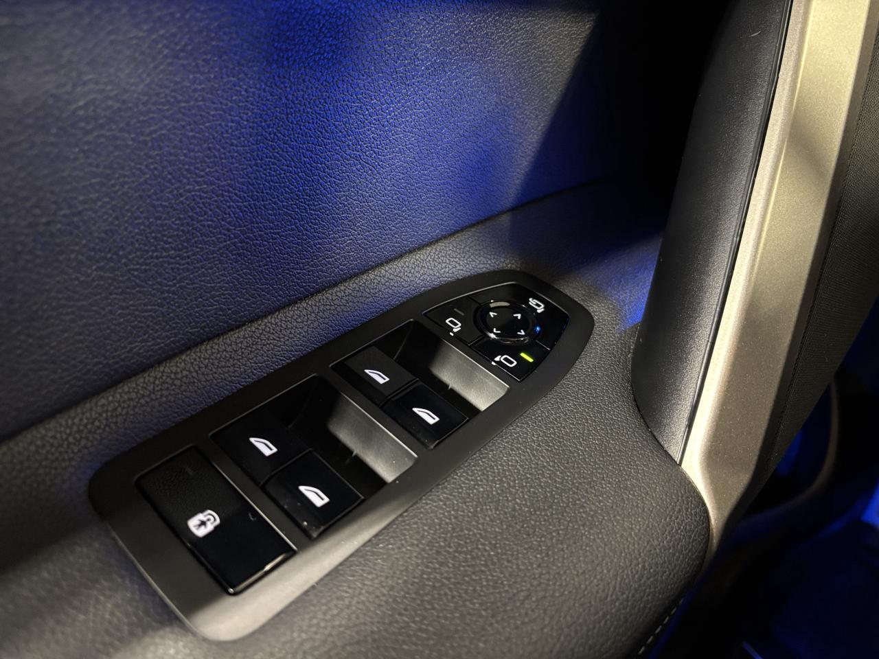 2023 BMW iX xDrive50|AWD|NAV|HUD|HARMANKARDON|AMBIENT|MASSAGE| Photo