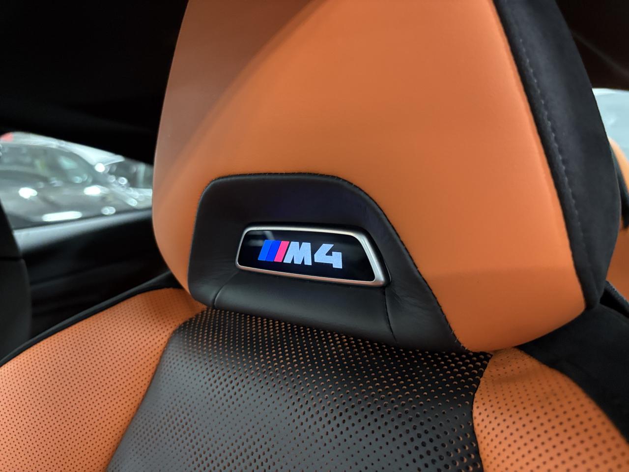 2026 BMW M4 COUPE|RWD|MANUAL| NO LUX TAX |CARBONROOF|HUD|NAV|+ Photo