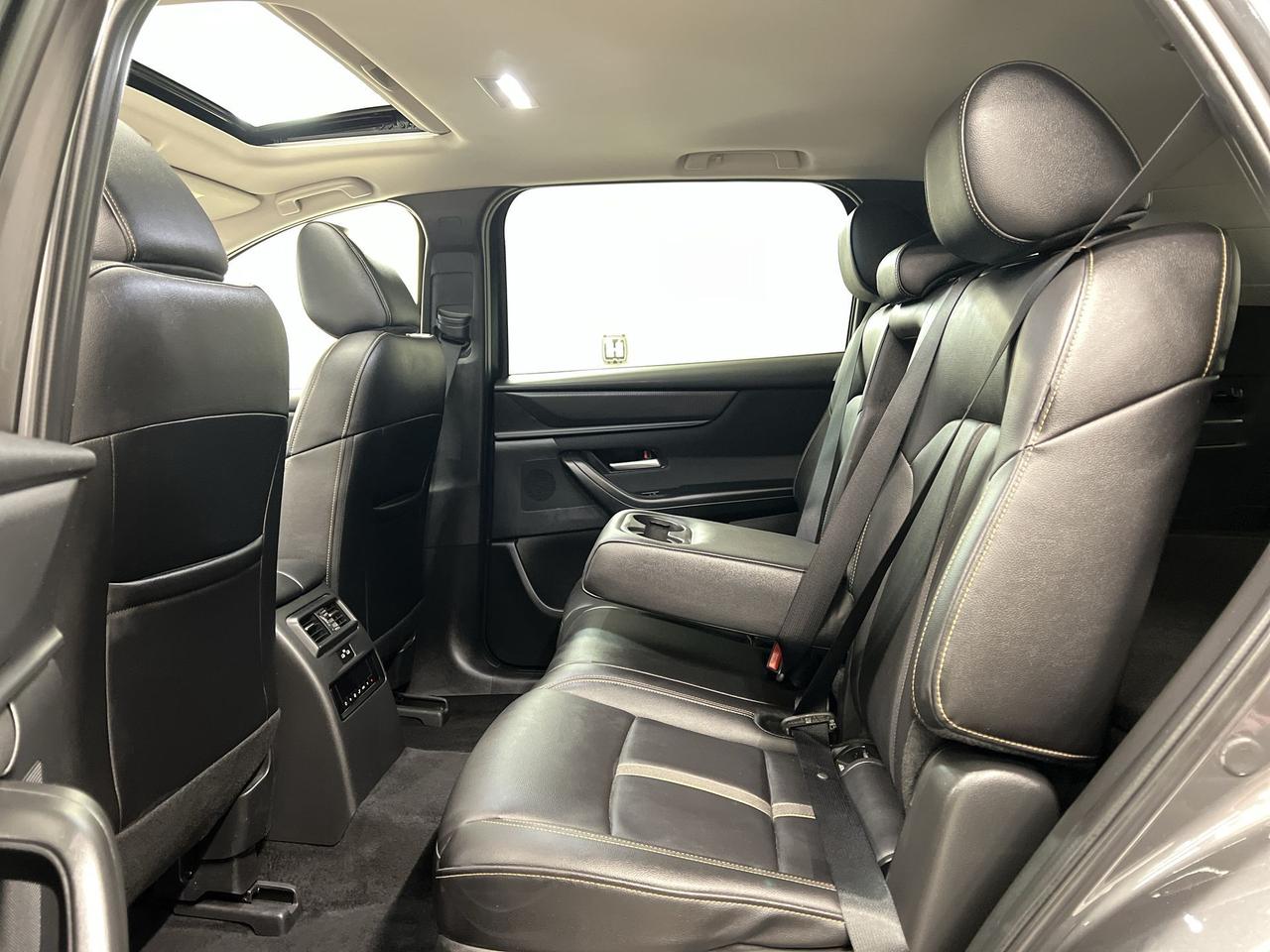 2025 Mazda CX-70 AWD | HTD LEATHER | SUNROOF |CARPLAY | 17IN ALLOYS Photo