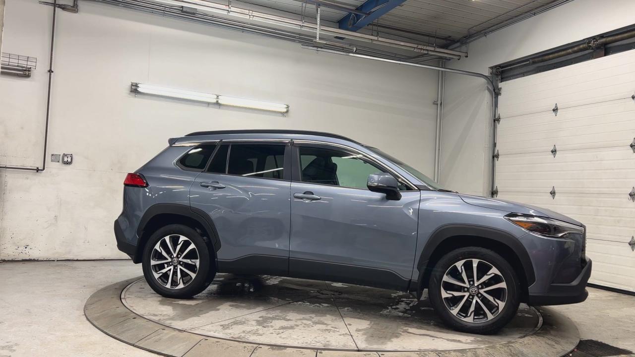 2022 Toyota Corolla Cross XLE AWD | HTD LEATHER | SUNROOF | CARPLAY | ALLOYS Photo