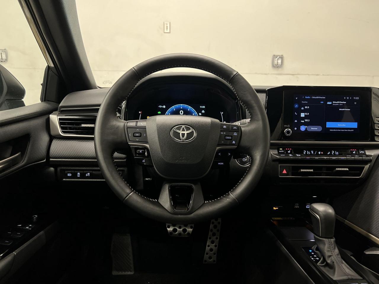 2025 Toyota Camry SE HYBRID AWD | HTD LEATHER | SUNROOF | CARPLAY Photo