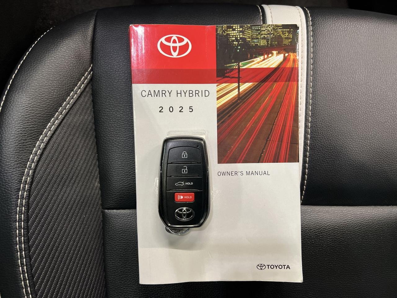 2025 Toyota Camry SE HYBRID AWD | HTD LEATHER | SUNROOF | CARPLAY Photo