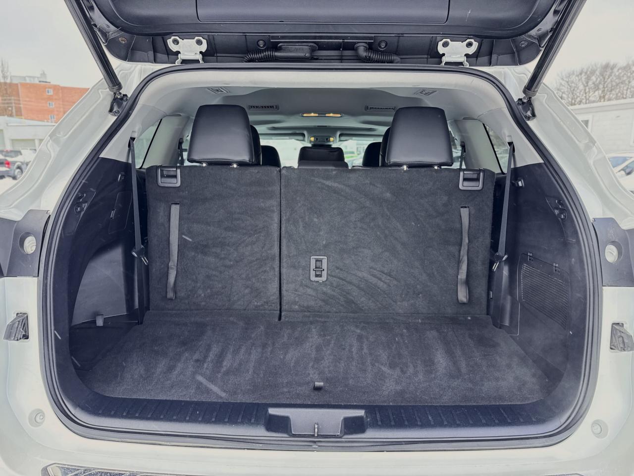 2020 Toyota Highlander XLE AWD | SUNROOF | HEATED SEATS | BLUETOOTH | Photo