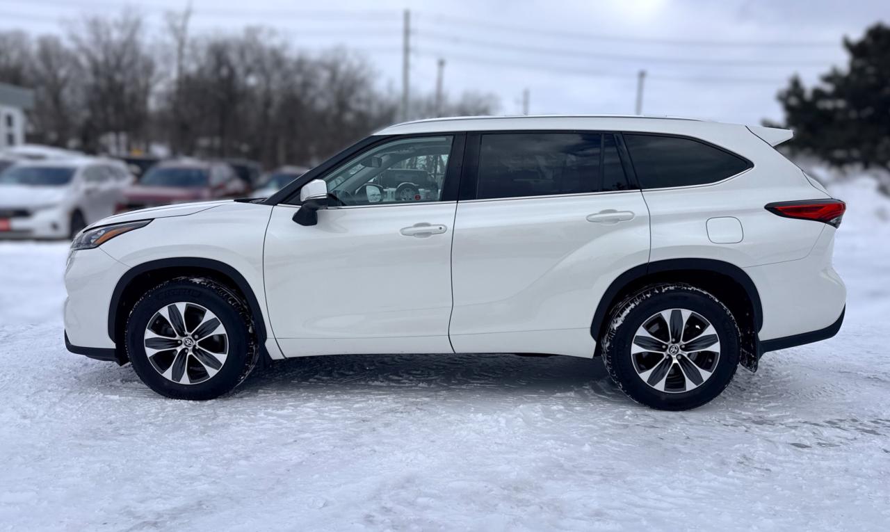 2020 Toyota Highlander XLE AWD | SUNROOF | HEATED SEATS | BLUETOOTH | Photo