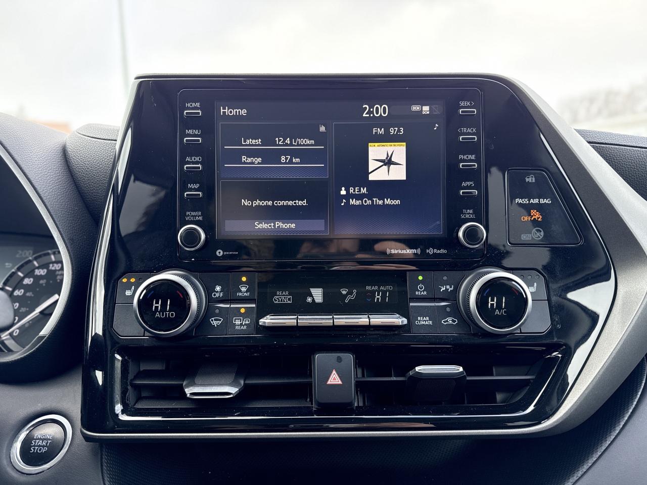 2020 Toyota Highlander XLE AWD | SUNROOF | HEATED SEATS | BLUETOOTH | Photo