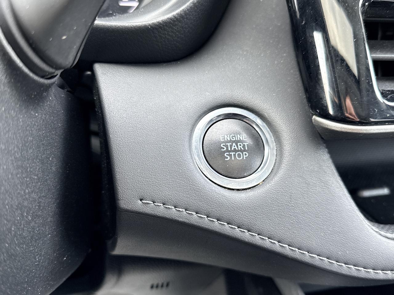 2020 Toyota Highlander XLE AWD | SUNROOF | HEATED SEATS | BLUETOOTH | Photo