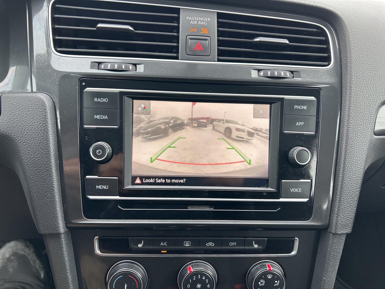 2020 Volkswagen Golf COMFORTLINE, CLEAN CARFAX, HEATED CLOTH SEATS! - Photo #20