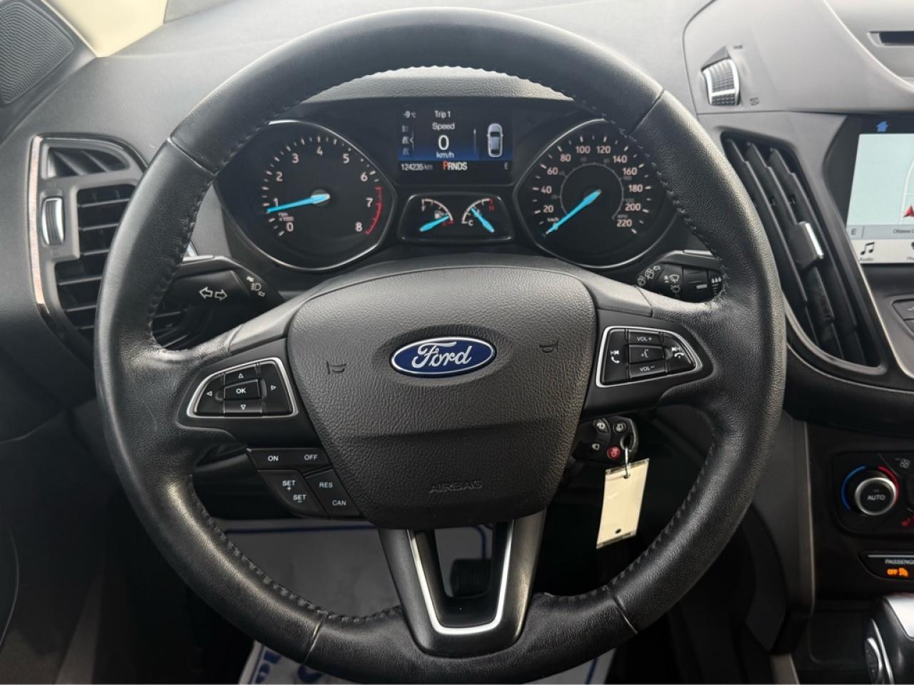 2018 Ford Escape SEL  - Leather Seats -  SYNC 3 - $59.65 /Wk Photo2