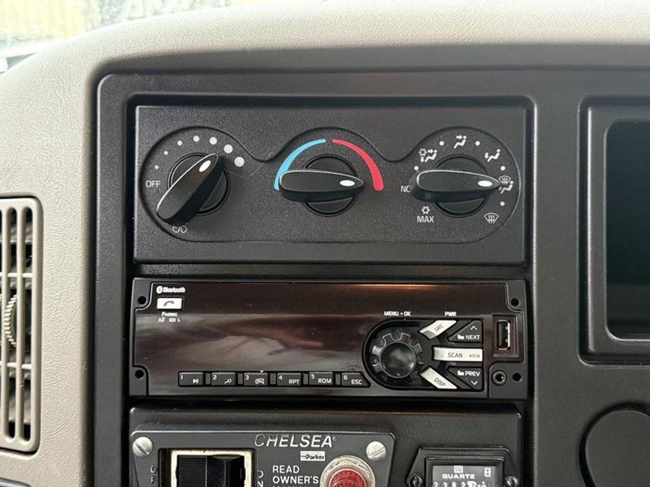 13373087