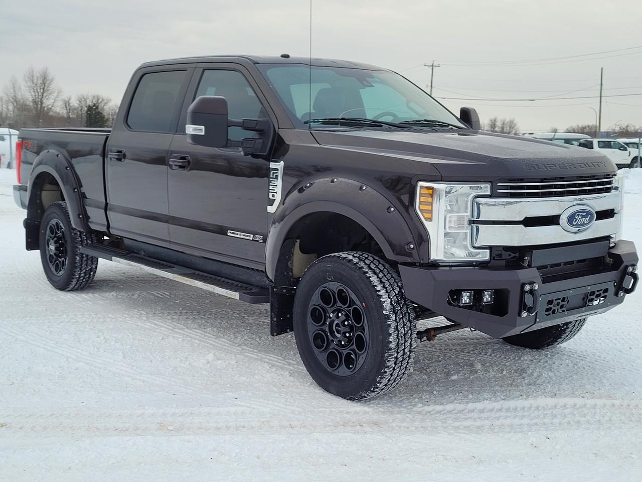 2018 Ford F-350 Super Duty SRW Lariat Photo3