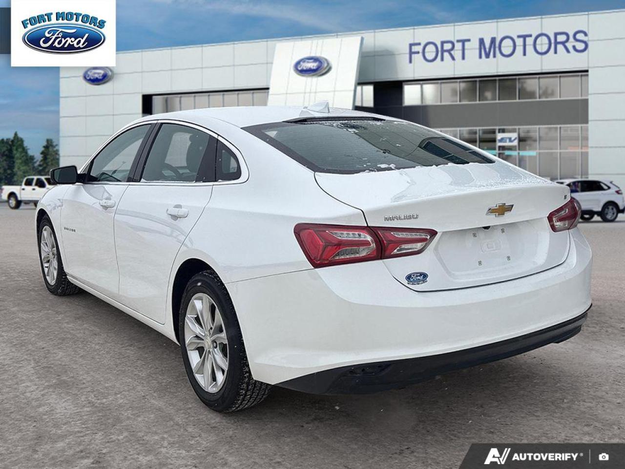 2022 Chevrolet Malibu LT Photo3