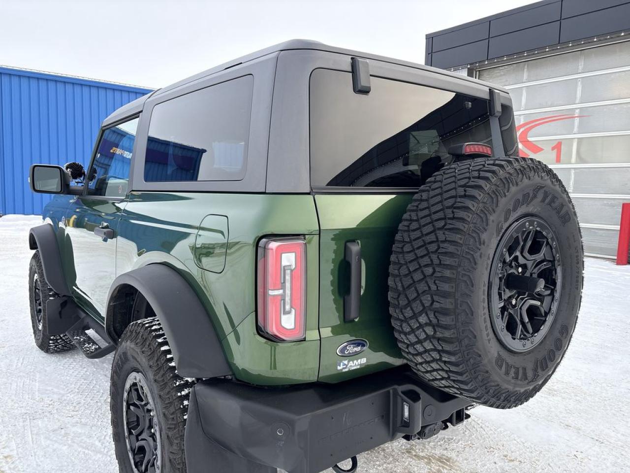 2024 Ford Bronco WildTrak Photo4