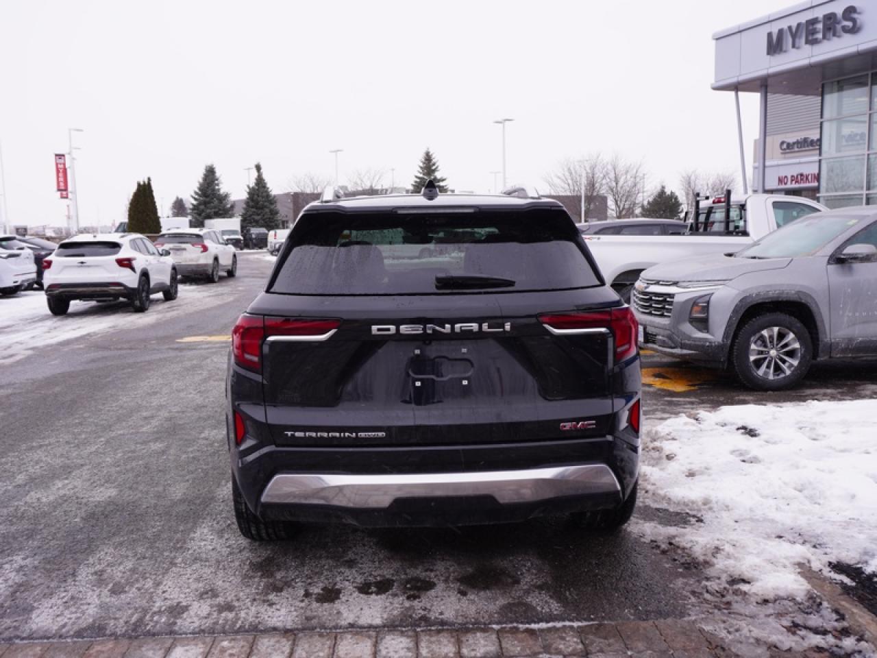 2026 GMC Terrain Denali  - Sunroof Photo4