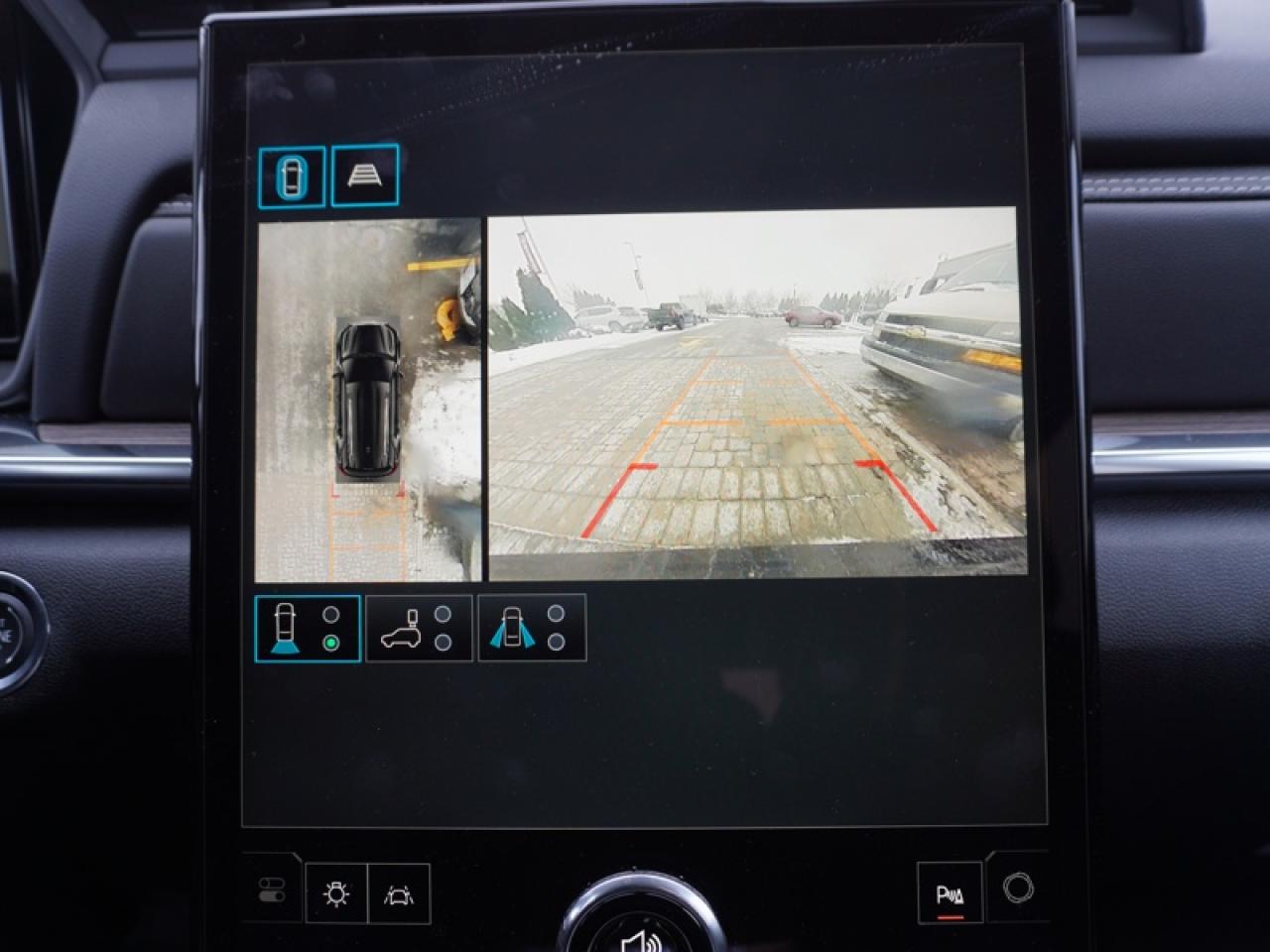 2026 GMC Terrain Denali  - Sunroof Photo