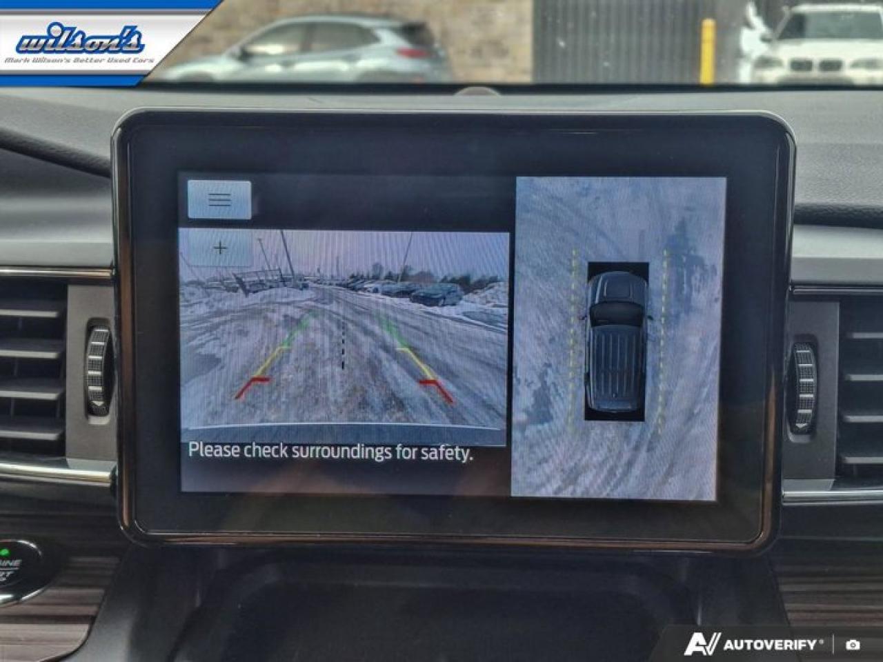 2020 Ford Explorer Limited 4WD | Tow Pkg | Leather | Sunroof | Nav | Cooled + Heated Seats | CarPlay + Android & More ! Photo