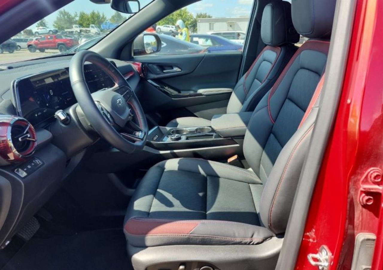 2025 Chevrolet Equinox AWD RS | Leather | Adaptive Cruise | Heated Wheel + Seats | Power Seat | Remote Start | and More ! Photo