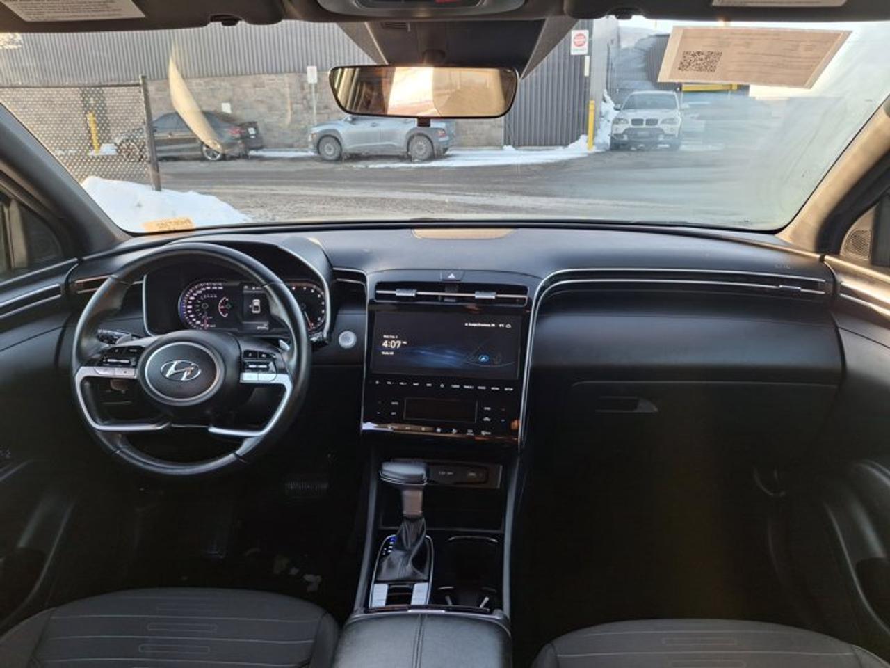 2023 Hyundai Santa Cruz Preferred AWD | Heated Wheel + Seats | Nav | Remote Start | CarPlay + Android | Rear Cam & More ! Photo