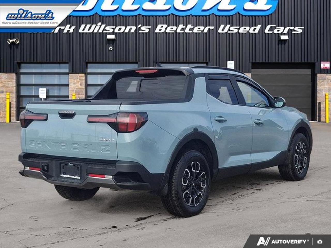 2023 Hyundai Santa Cruz Preferred AWD | Heated Wheel + Seats | Nav | Remote Start | CarPlay + Android | Rear Cam & More ! Photo4