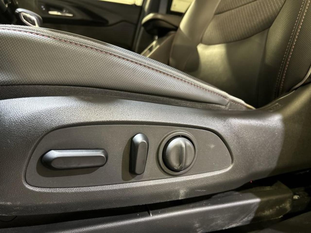 2022 Chevrolet TrailBlazer AWD 4dr RS Photo