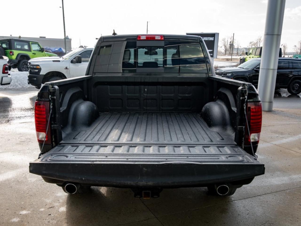 2021 RAM 1500 Classic WARLOCK Photo