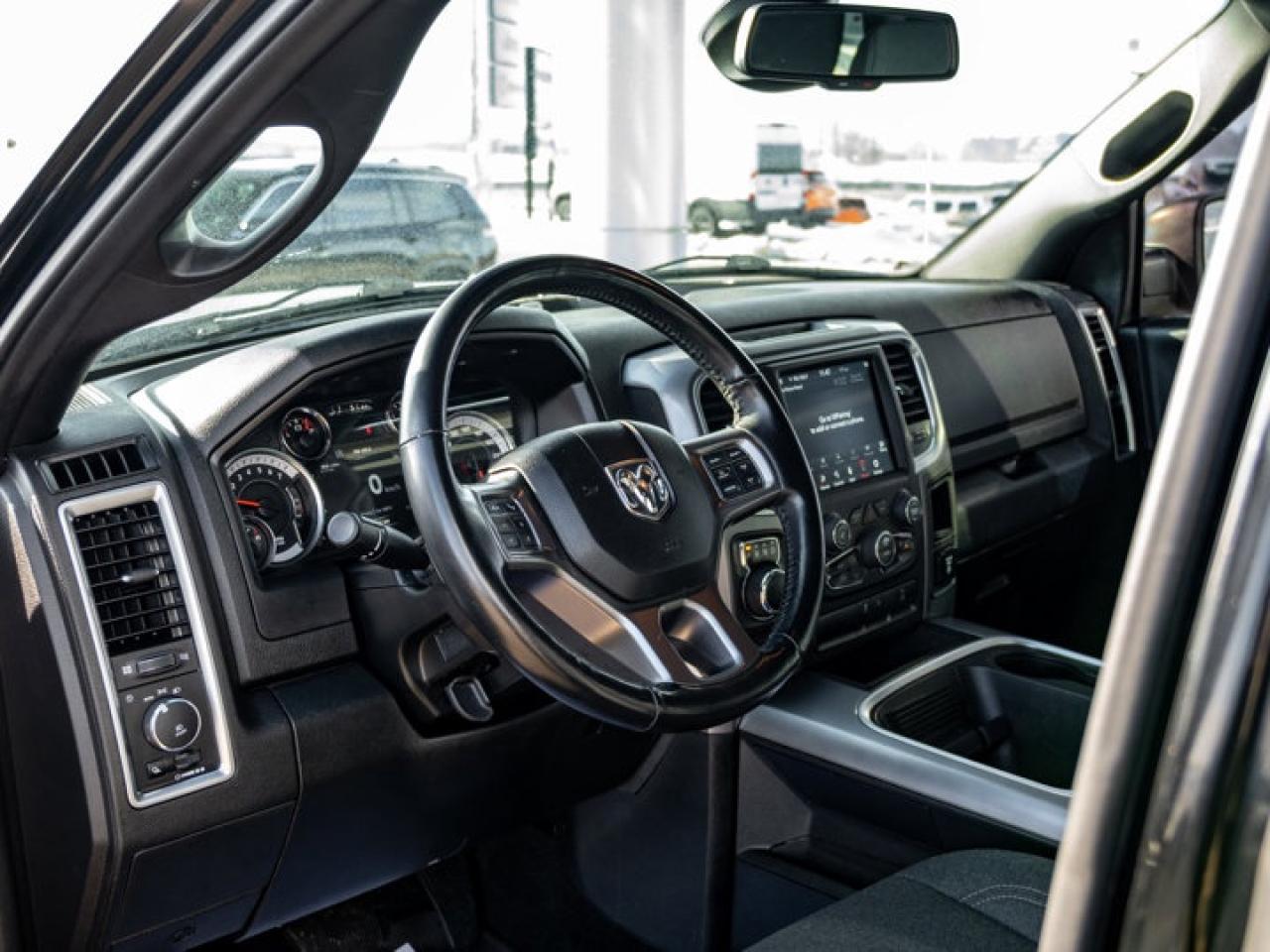 2021 RAM 1500 Classic WARLOCK Photo