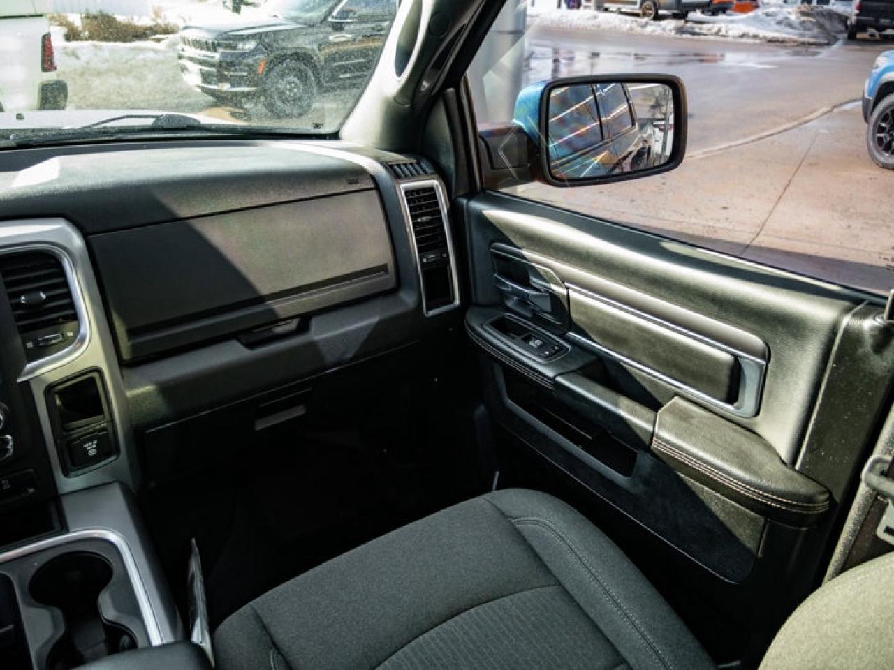 2021 RAM 1500 Classic WARLOCK Photo