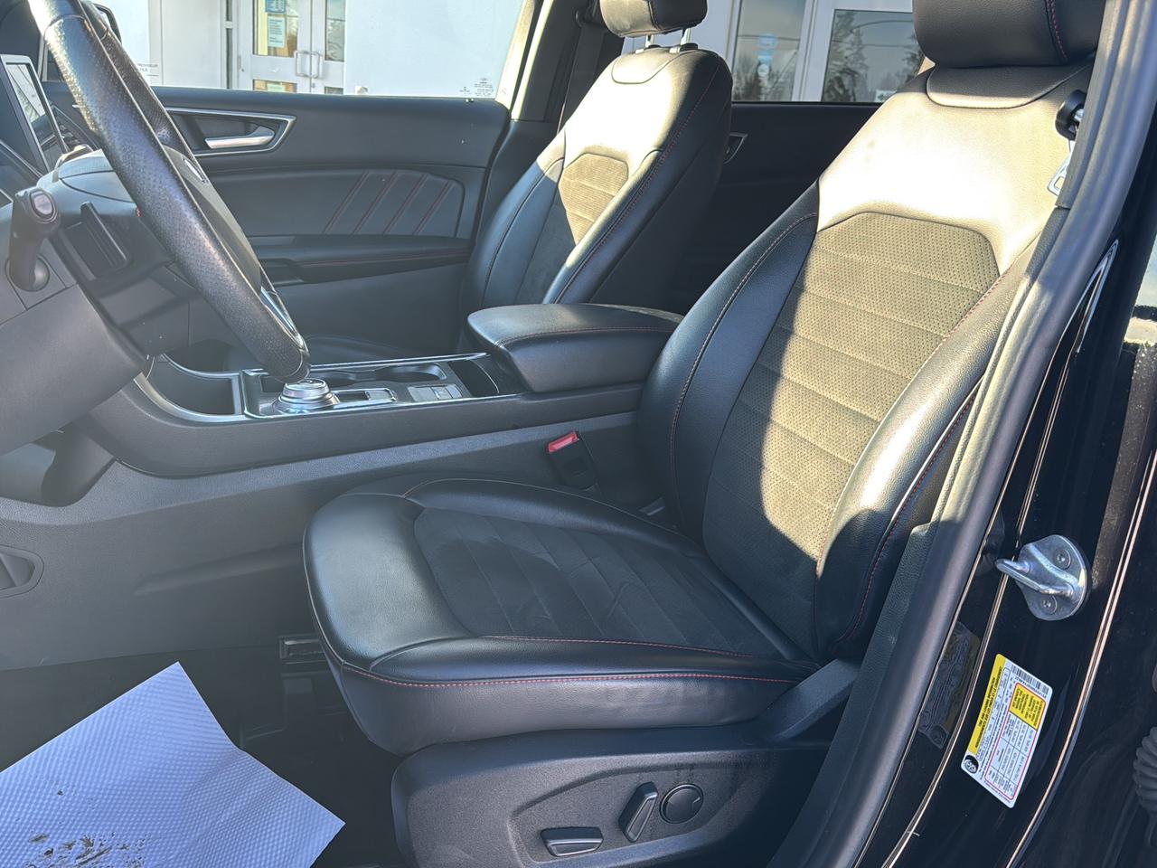 2021 Ford Edge ST Line Photo