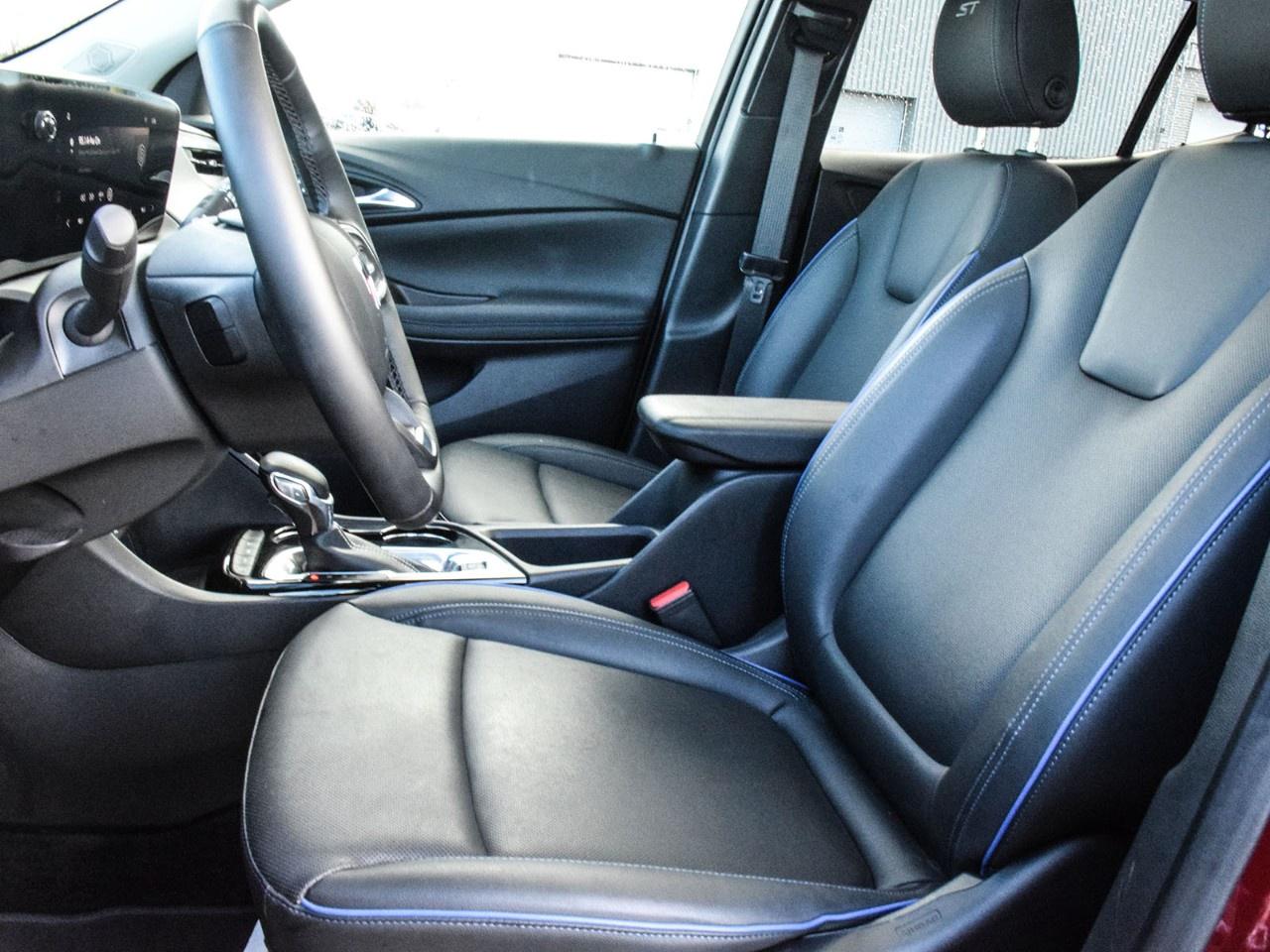 2025 Buick Encore GX Sport Touring AWD Photo