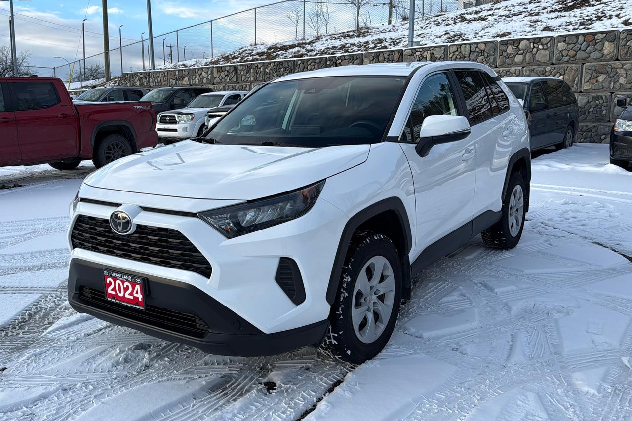 2024 Toyota RAV4 LE Photo2