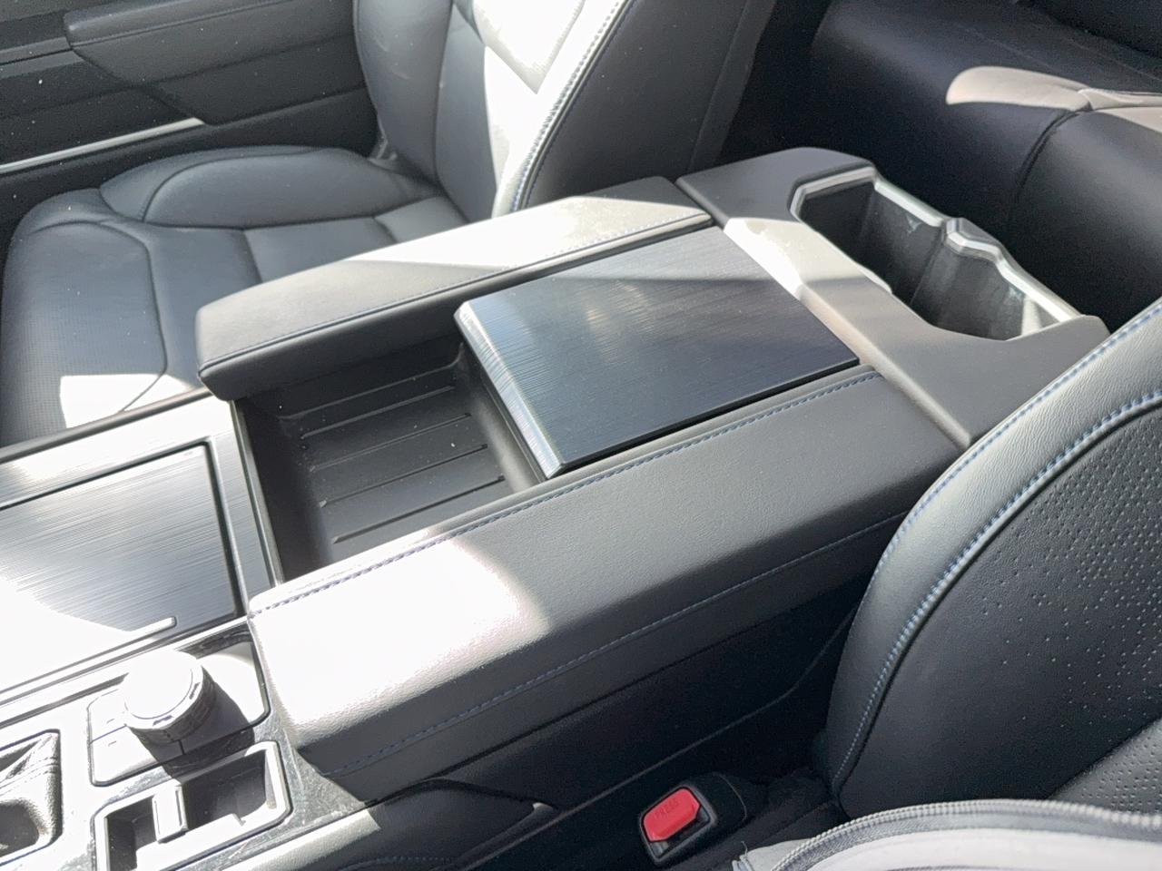 2023 Toyota Tundra Platinum Photo