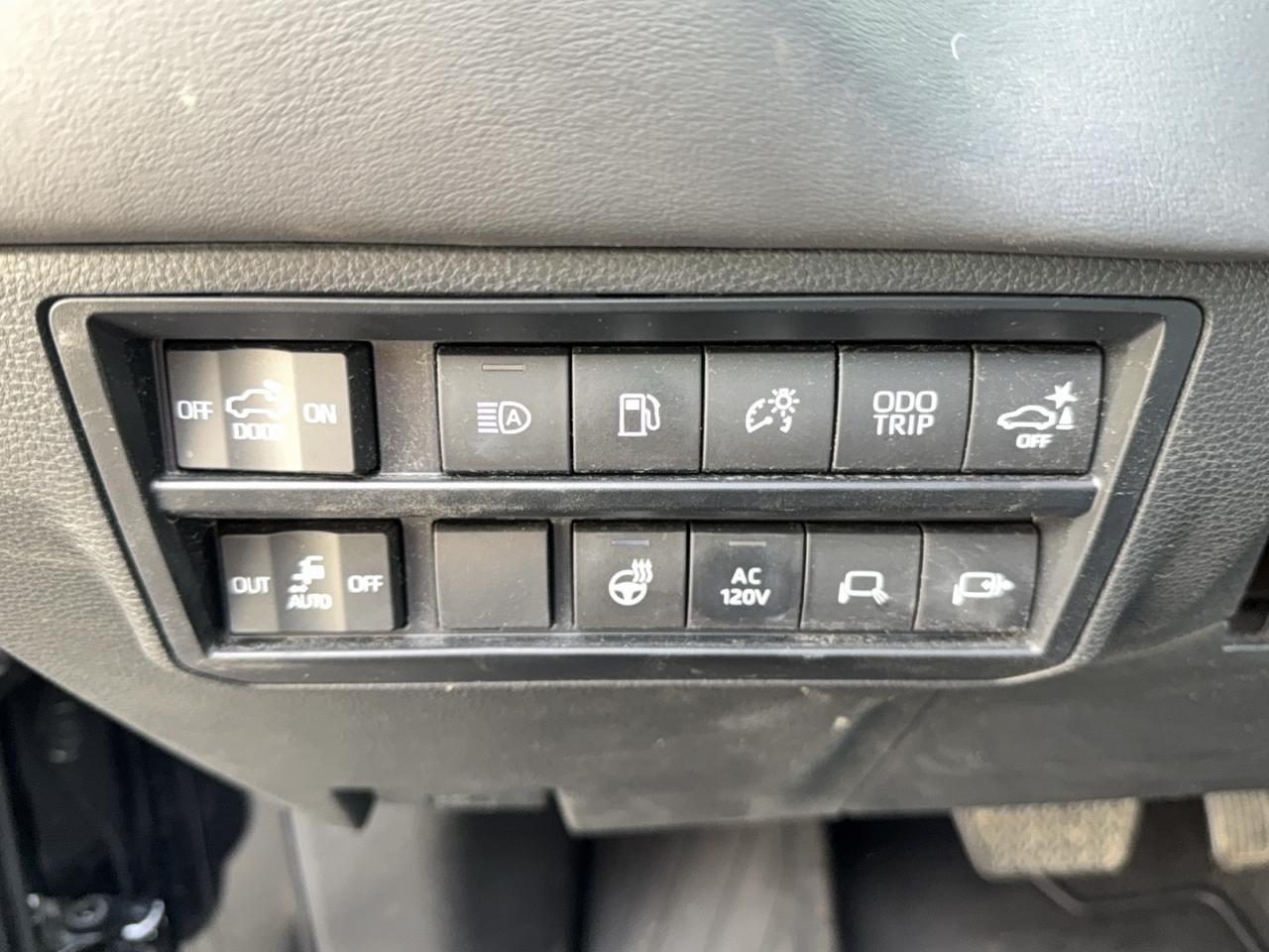 2023 Toyota Tundra Platinum Photo