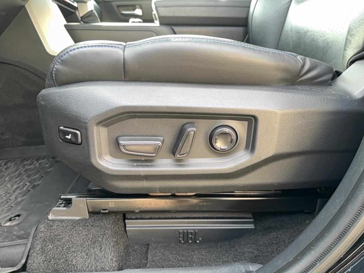 2023 Toyota Tundra Platinum Photo
