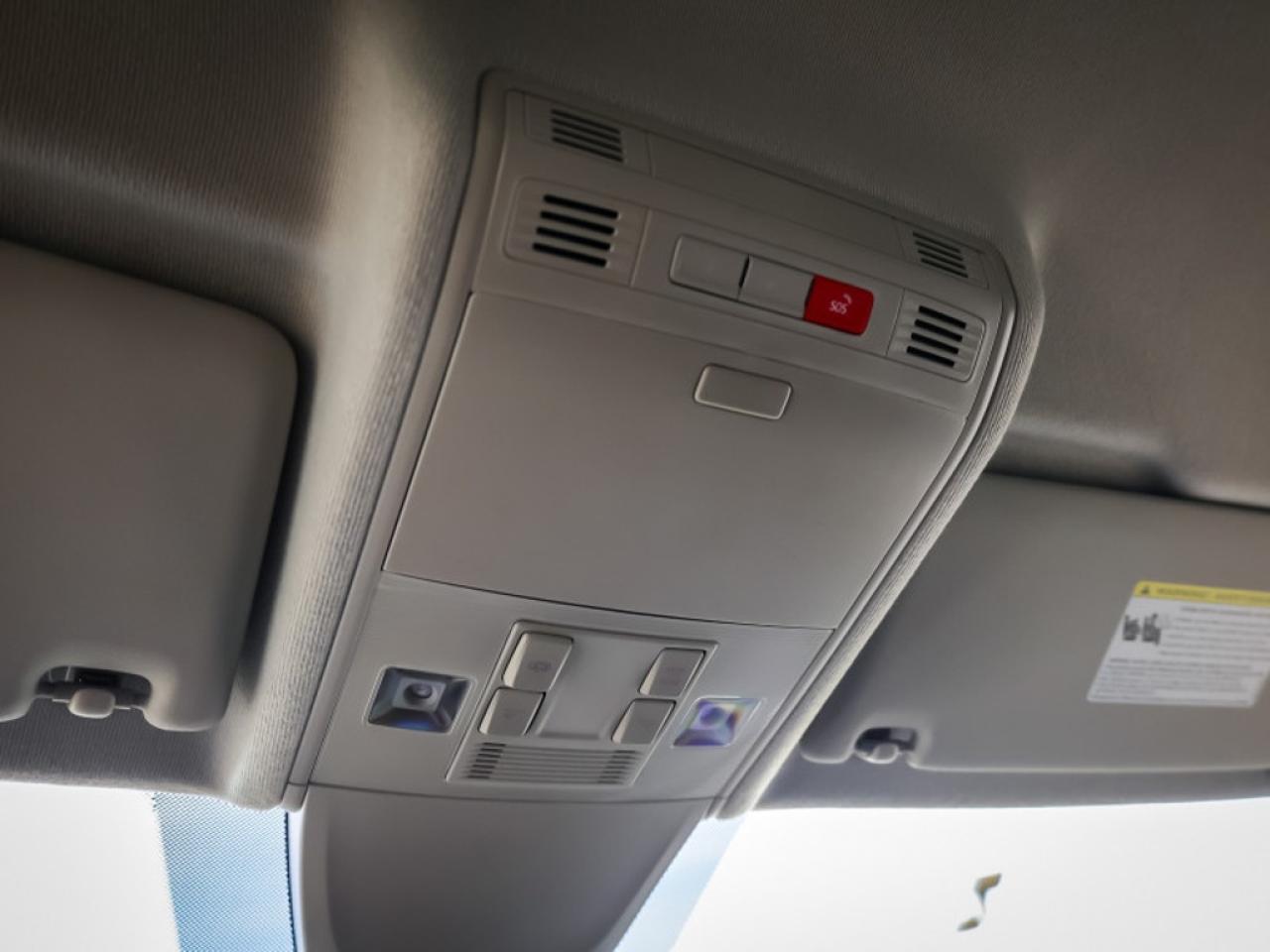 2024 Volkswagen Tiguan Comfortline  - Power Liftgate Photo