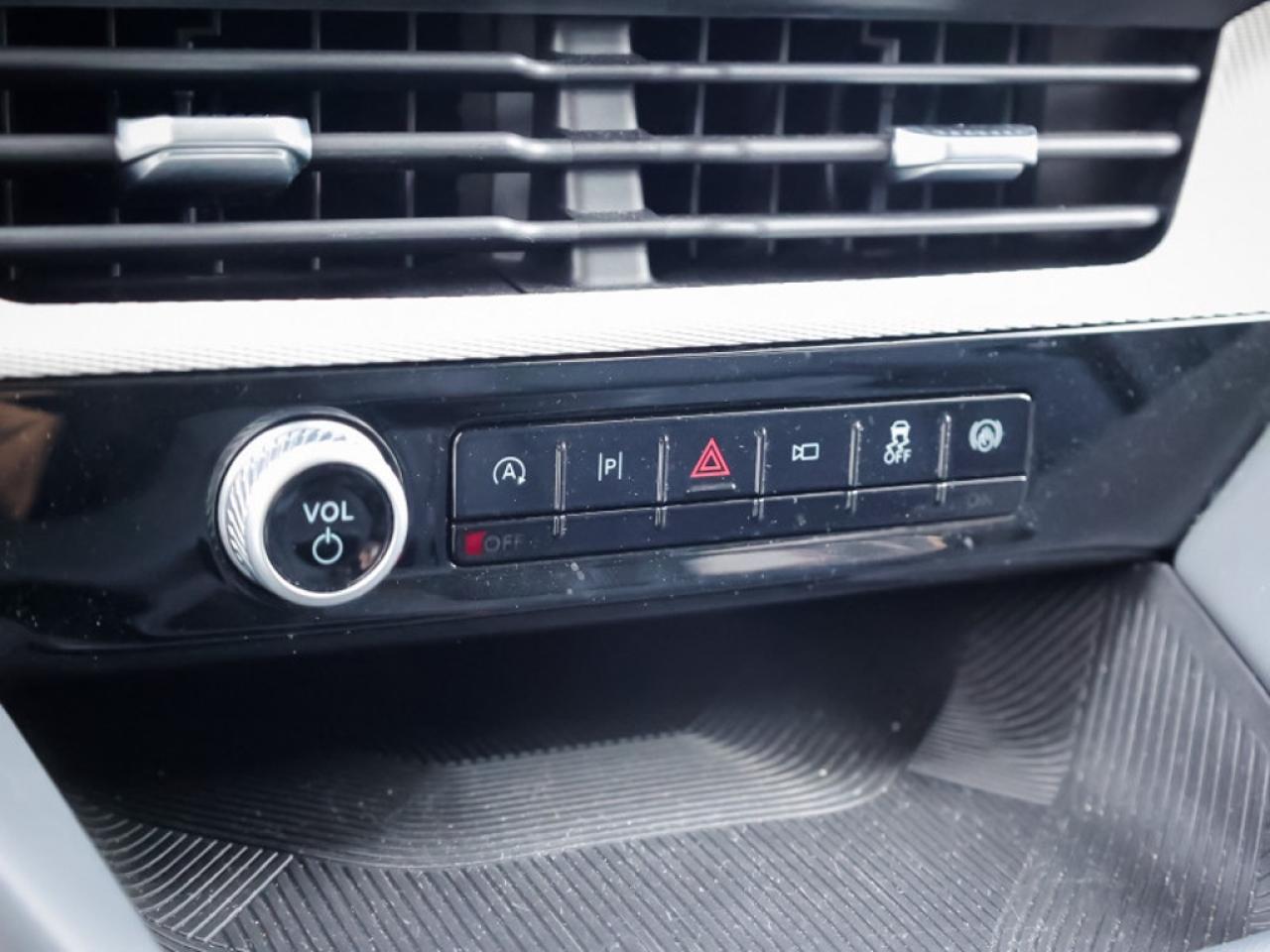 2025 Ford Explorer Active  - Heated Seats Photo