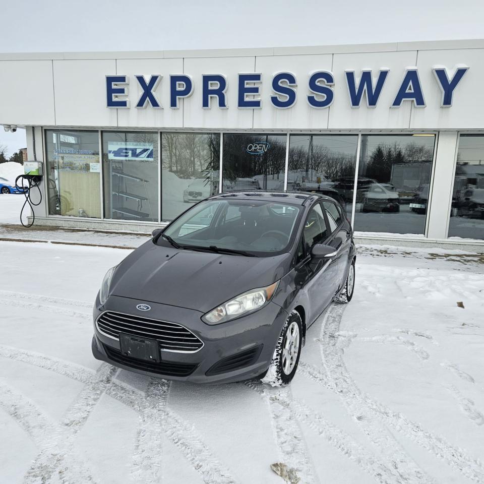 2017 Ford Fiesta SE HATCH, MANUAL, AS TRADED Photo0