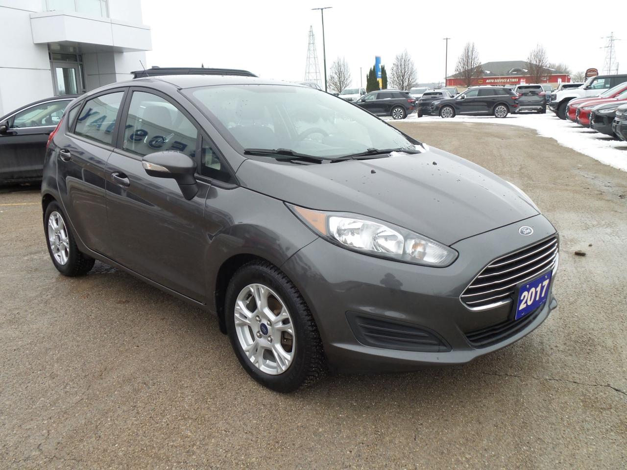 2017 Ford Fiesta SE HATCH, MANUAL, AS TRADED Photo2