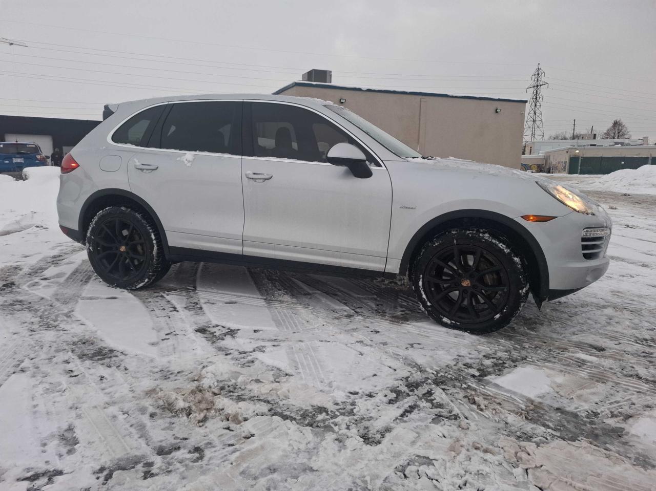 2013 Porsche Cayenne AWD 4DR DIESEL Photo3