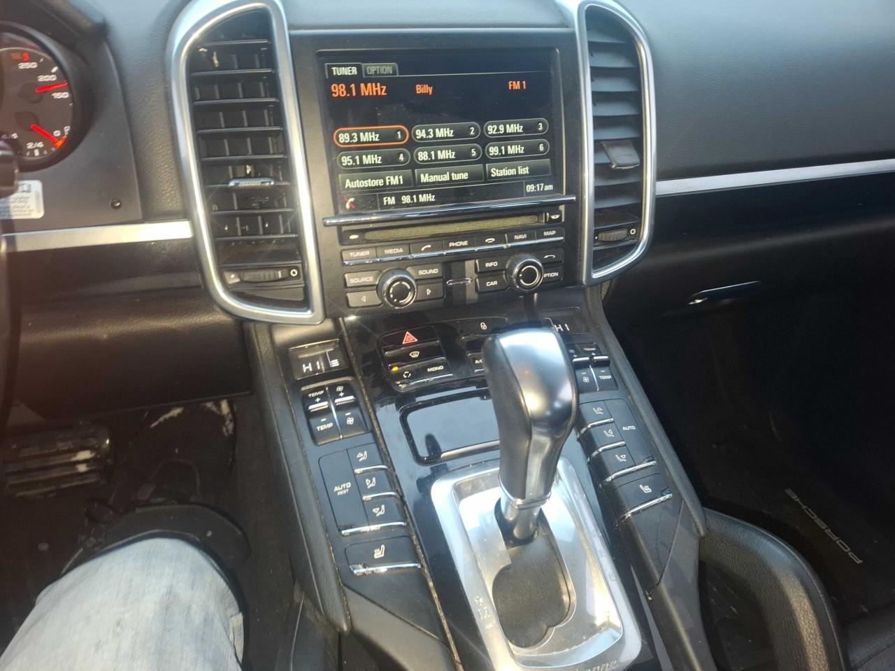 2013 Porsche Cayenne AWD 4DR DIESEL Photo