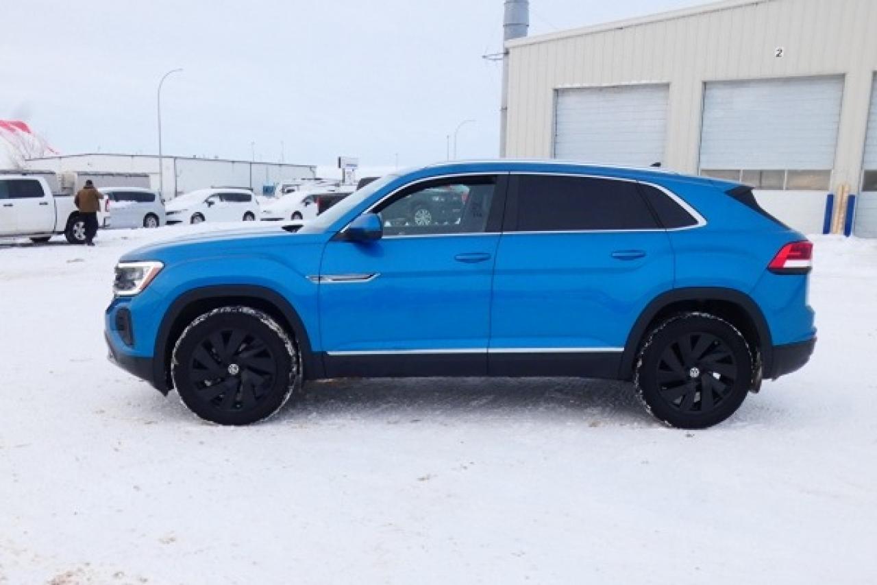2024 Volkswagen Atlas Highline Cross Sport w/Htd L, pano S/R, NAV, BUC - Photo #1