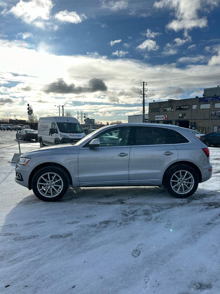 2017 Audi Q5 2.0T Technik Photo