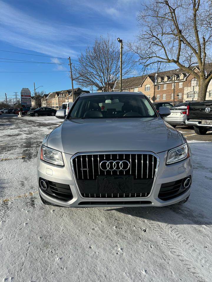 2017 Audi Q5 2.0T Technik Photo