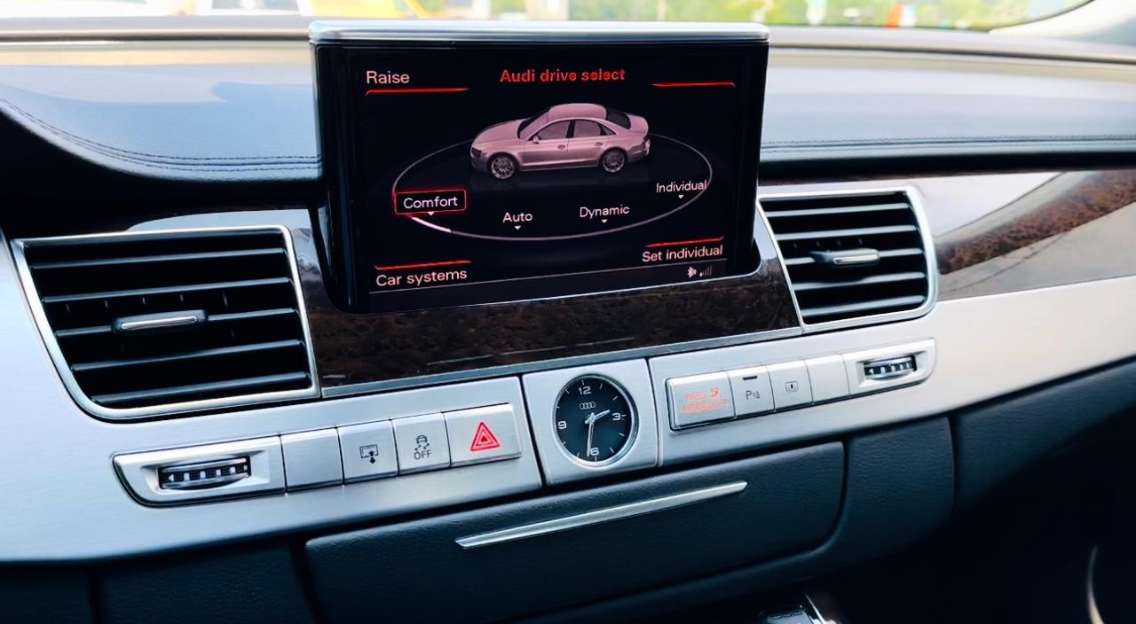 2011 Audi A8 Quattro Premium Photo