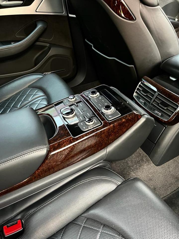 2011 Audi A8 Quattro Premium Photo